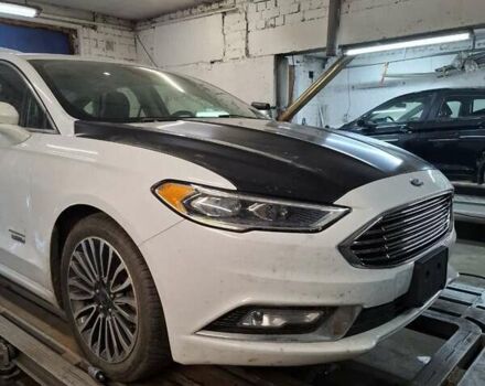 Белый Форд Фьюжн, объемом двигателя 2 л и пробегом 178 тыс. км за 15500 $, фото 1 на Automoto.ua