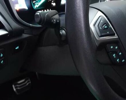 Белый Форд Фьюжн, объемом двигателя 2.5 л и пробегом 176 тыс. км за 13920 $, фото 13 на Automoto.ua