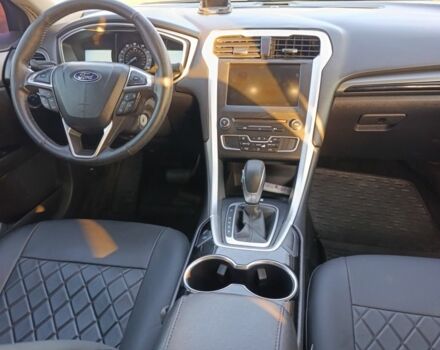 Білий Форд Фьюжен, об'ємом двигуна 1.5 л та пробігом 182 тис. км за 9800 $, фото 5 на Automoto.ua