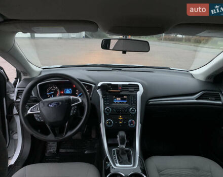 Белый Форд Фьюжн, объемом двигателя 2.5 л и пробегом 160 тыс. км за 10200 $, фото 8 на Automoto.ua