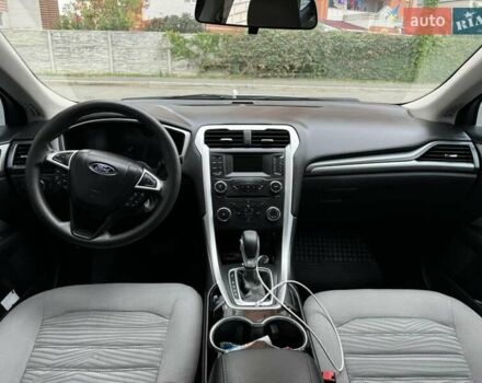 Белый Форд Фьюжн, объемом двигателя 2.4 л и пробегом 190 тыс. км за 10500 $, фото 7 на Automoto.ua