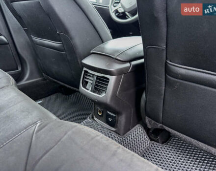 Белый Форд Фьюжн, объемом двигателя 2 л и пробегом 194 тыс. км за 13500 $, фото 27 на Automoto.ua