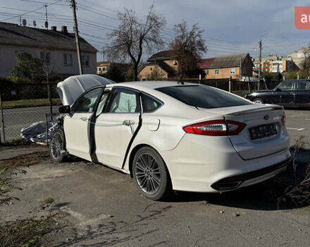 Форд Фьюжн 2016 в Виннице на Automoto.ua Белый Форд Фьюжн, объемом двигателя 2 л и пробегом 167 тыс. км за 4500 $, фото 4 на Automoto.ua