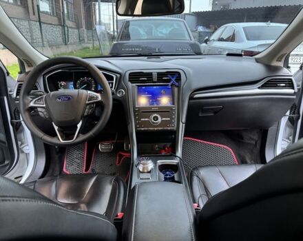 Белый Форд Фьюжн, объемом двигателя 2 л и пробегом 236 тыс. км за 13499 $, фото 15 на Automoto.ua