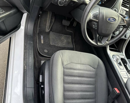 Белый Форд Фьюжн, объемом двигателя 2.49 л и пробегом 128 тыс. км за 11500 $, фото 13 на Automoto.ua