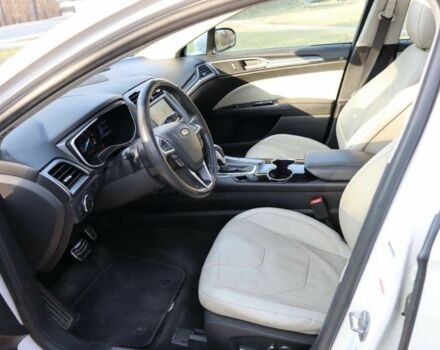 Білий Форд Фьюжен, об'ємом двигуна 0 л та пробігом 155 тис. км за 8100 $, фото 5 на Automoto.ua