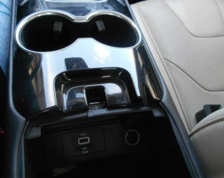 Білий Форд Фьюжен, об'ємом двигуна 2 л та пробігом 80 тис. км за 4800 $, фото 10 на Automoto.ua