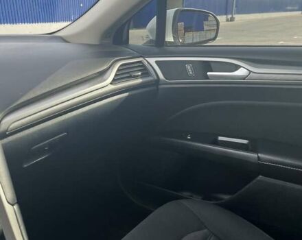 Белый Форд Фьюжн, объемом двигателя 2.49 л и пробегом 153 тыс. км за 11200 $, фото 16 на Automoto.ua