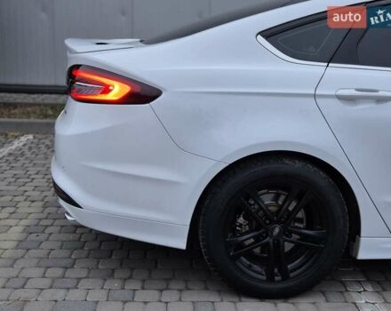 Белый Форд Фьюжн, объемом двигателя 2.49 л и пробегом 204 тыс. км за 12999 $, фото 7 на Automoto.ua