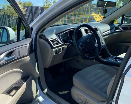 Білий Форд Фьюжен, об'ємом двигуна 1.5 л та пробігом 136 тис. км за 8000 $, фото 22 на Automoto.ua