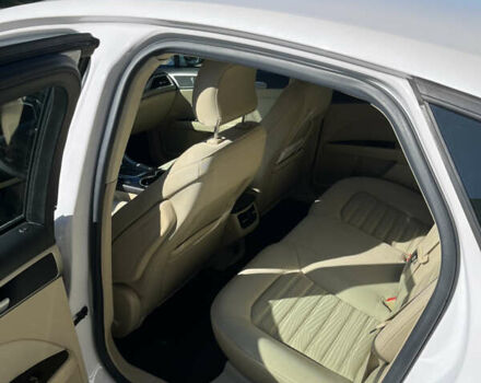 Белый Форд Фьюжн, объемом двигателя 2.5 л и пробегом 42 тыс. км за 12999 $, фото 12 на Automoto.ua