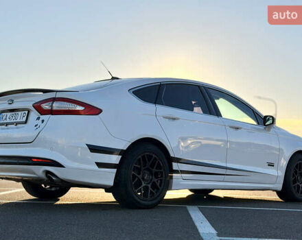 Белый Форд Фьюжн, объемом двигателя 2 л и пробегом 164 тыс. км за 13500 $, фото 5 на Automoto.ua