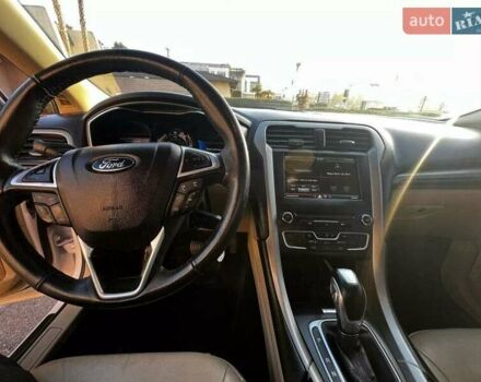 Белый Форд Фьюжн, объемом двигателя 2 л и пробегом 188 тыс. км за 2900 $, фото 15 на Automoto.ua