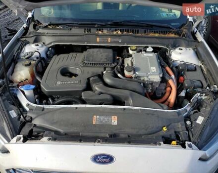 Белый Форд Фьюжн, объемом двигателя 2 л и пробегом 145 тыс. км за 2900 $, фото 10 на Automoto.ua
