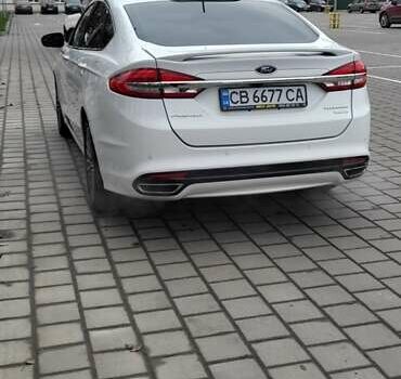 Белый Форд Фьюжн, объемом двигателя 2 л и пробегом 238 тыс. км за 11000 $, фото 5 на Automoto.ua