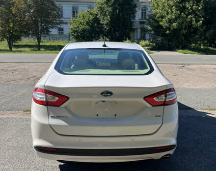 Белый Форд Фьюжн, объемом двигателя 2.5 л и пробегом 42 тыс. км за 12999 $, фото 4 на Automoto.ua