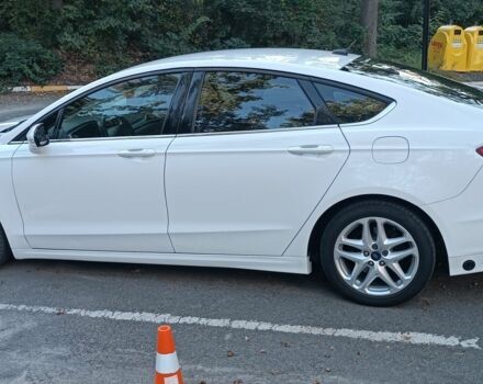 Белый Форд Фьюжн, объемом двигателя 2.5 л и пробегом 138 тыс. км за 12000 $, фото 11 на Automoto.ua