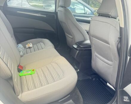 Белый Форд Фьюжн, объемом двигателя 2.5 л и пробегом 190 тыс. км за 9500 $, фото 18 на Automoto.ua