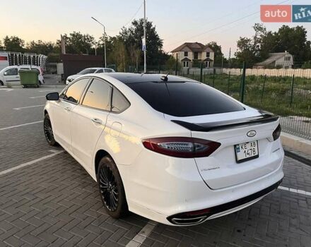 Белый Форд Фьюжн, объемом двигателя 2 л и пробегом 135 тыс. км за 13900 $, фото 3 на Automoto.ua