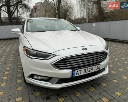 Белый Форд Фьюжн, объемом двигателя 2 л и пробегом 260 тыс. км за 13400 $, фото 2 на Automoto.ua