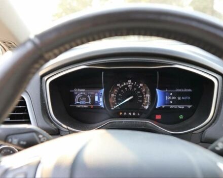 Білий Форд Фьюжен, об'ємом двигуна 0 л та пробігом 155 тис. км за 8100 $, фото 9 на Automoto.ua