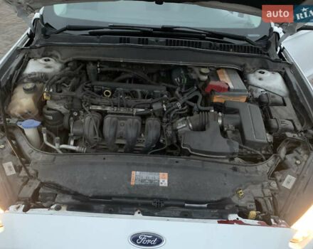 Белый Форд Фьюжн, объемом двигателя 2.5 л и пробегом 160 тыс. км за 10200 $, фото 31 на Automoto.ua