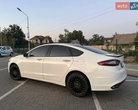 Белый Форд Фьюжн, объемом двигателя 2 л и пробегом 135 тыс. км за 13900 $, фото 10 на Automoto.ua