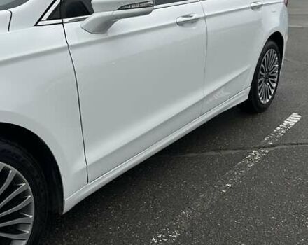 Білий Форд Фьюжен, об'ємом двигуна 2 л та пробігом 126 тис. км за 12000 $, фото 1 на Automoto.ua