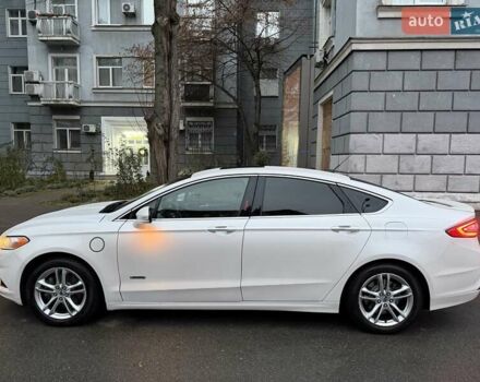 Белый Форд Фьюжн, объемом двигателя 2 л и пробегом 144 тыс. км за 14300 $, фото 2 на Automoto.ua