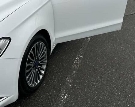 Білий Форд Фьюжен, об'ємом двигуна 2 л та пробігом 126 тис. км за 12000 $, фото 14 на Automoto.ua