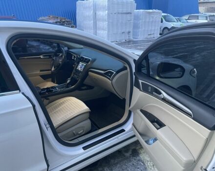 Білий Форд Фьюжен, об'ємом двигуна 2 л та пробігом 260 тис. км за 11800 $, фото 15 на Automoto.ua