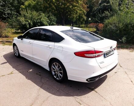 Белый Форд Фьюжн, объемом двигателя 2 л и пробегом 120 тыс. км за 14000 $, фото 2 на Automoto.ua