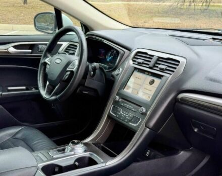 Белый Форд Фьюжн, объемом двигателя 2 л и пробегом 52 тыс. км за 2700 $, фото 7 на Automoto.ua