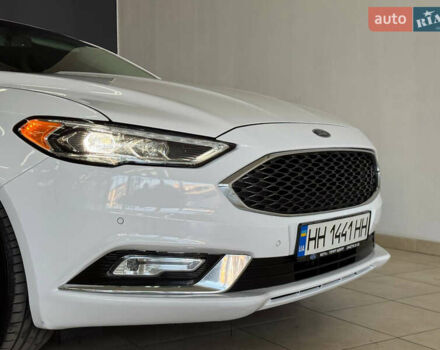 Белый Форд Фьюжн, объемом двигателя 2 л и пробегом 160 тыс. км за 16900 $, фото 6 на Automoto.ua