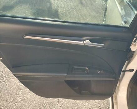 Форд Фьюжн 2017 в Киеве на Automoto.ua Белый Форд Фьюжн, объемом двигателя 2 л и пробегом 159 тыс. км за 17000 $, фото 12 на Automoto.ua