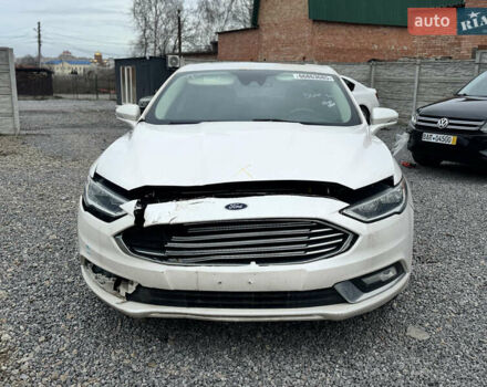 Білий Форд Фьюжен, об'ємом двигуна 2 л та пробігом 135 тис. км за 8500 $, фото 2 на Automoto.ua
