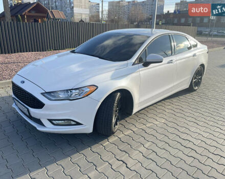 Белый Форд Фьюжн, объемом двигателя 2.49 л и пробегом 170 тыс. км за 11300 $, фото 5 на Automoto.ua