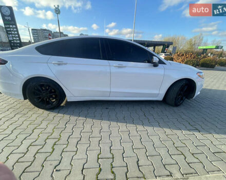 Белый Форд Фьюжн, объемом двигателя 2.49 л и пробегом 170 тыс. км за 11300 $, фото 9 на Automoto.ua