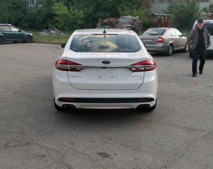 Білий Форд Фьюжен, об'ємом двигуна 2.7 л та пробігом 70 тис. км за 17000 $, фото 1 на Automoto.ua