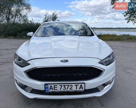 Форд Фьюжн 2017 в Днепре (Днепропетровске) на Automoto.ua Белый Форд Фьюжн, объемом двигателя 2.5 л и пробегом 121 тыс. км за 11800 $, фото 3 на Automoto.ua