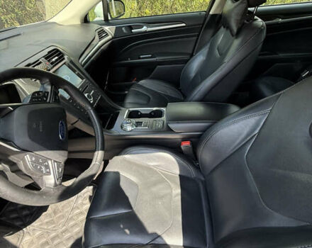 Белый Форд Фьюжн, объемом двигателя 2 л и пробегом 170 тыс. км за 13000 $, фото 7 на Automoto.ua