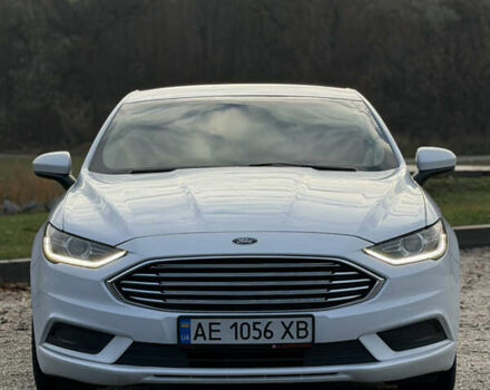 Білий Форд Фьюжен, об'ємом двигуна 2 л та пробігом 175 тис. км за 12500 $, фото 4 на Automoto.ua