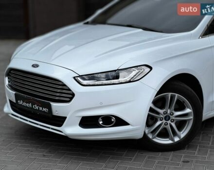 Білий Форд Фьюжен, об'ємом двигуна 2 л та пробігом 123 тис. км за 13999 $, фото 2 на Automoto.ua