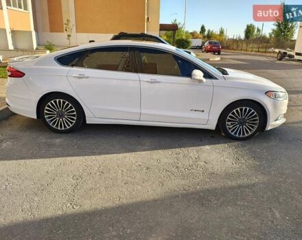 Форд Фьюжн 2017 в Киеве на Automoto.ua Белый Форд Фьюжн, объемом двигателя 2 л и пробегом 159 тыс. км за 17000 $, фото 8 на Automoto.ua