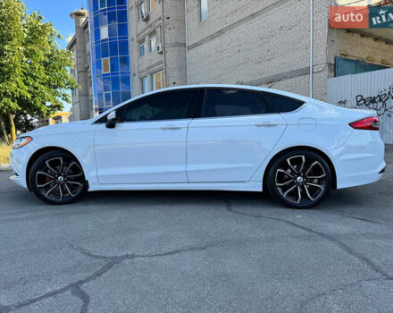 Білий Форд Фьюжен, об'ємом двигуна 2.5 л та пробігом 109 тис. км за 13200 $, фото 7 на Automoto.ua