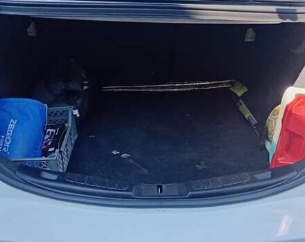 Білий Форд Фьюжен, об'ємом двигуна 1.5 л та пробігом 70 тис. км за 14000 $, фото 18 на Automoto.ua