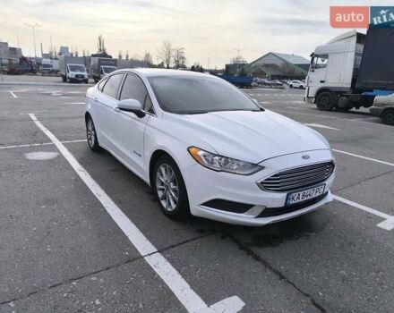 Білий Форд Фьюжен, об'ємом двигуна 2 л та пробігом 215 тис. км за 13300 $, фото 3 на Automoto.ua