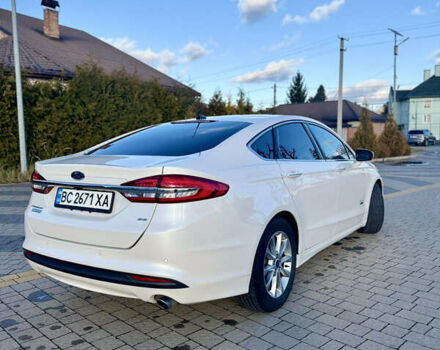 Белый Форд Фьюжн, объемом двигателя 2 л и пробегом 110 тыс. км за 14000 $, фото 6 на Automoto.ua