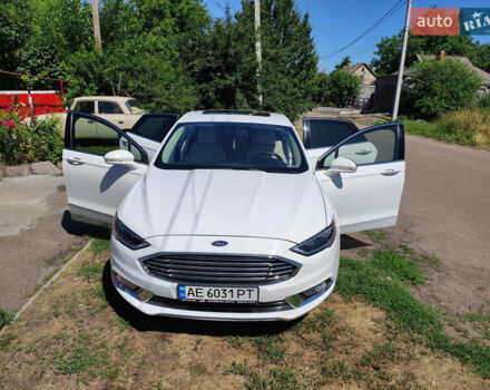 Белый Форд Фьюжн, объемом двигателя 2 л и пробегом 75 тыс. км за 18000 $, фото 10 на Automoto.ua