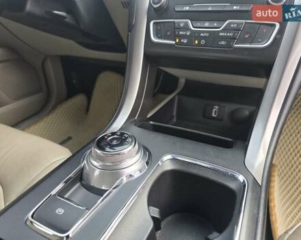 Белый Форд Фьюжн, объемом двигателя 1.5 л и пробегом 99 тыс. км за 12900 $, фото 20 на Automoto.ua